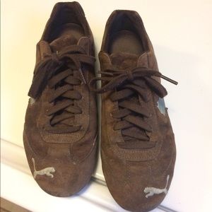 Puma Sneaks